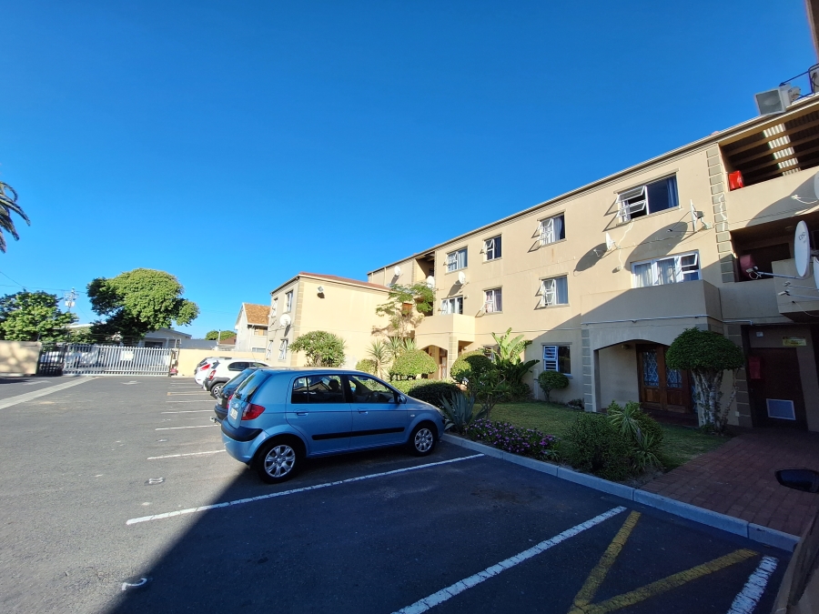 2 Bedroom Property for Sale in Townsend Estate Western Cape